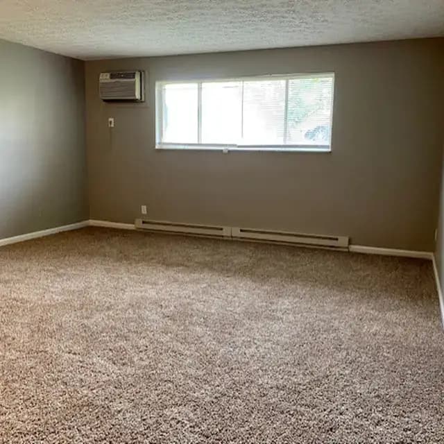 6300 Cheviot - Apartment - 5