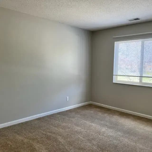 Day Garden Apartments - Apartment - 5