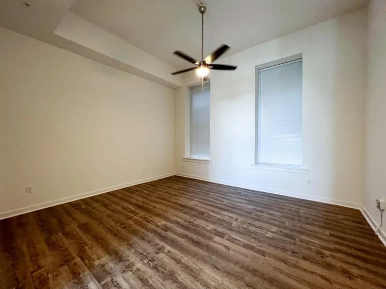 Cincinnati apartments for rent - image - WellsBuilding406-1.jpg