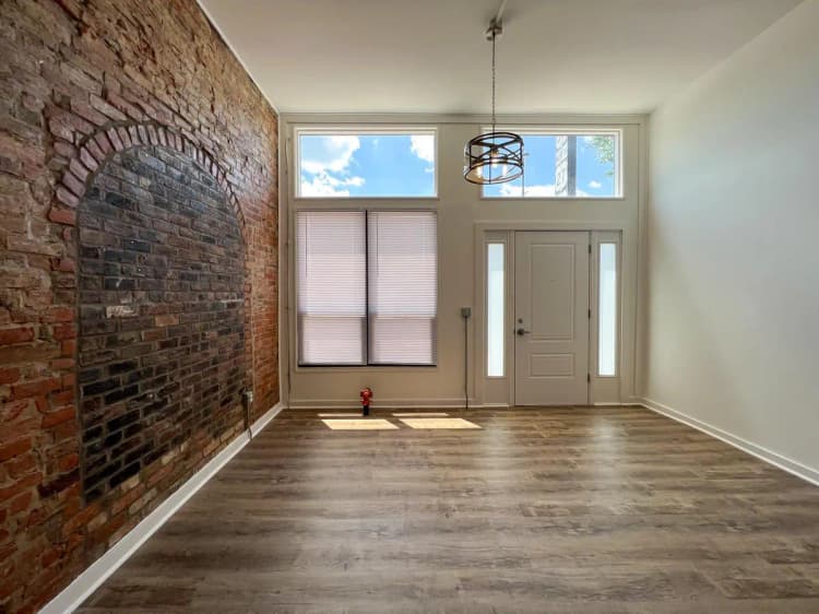 Cincinnati apartments for rent - image - WellsBuilding408-02.jpg