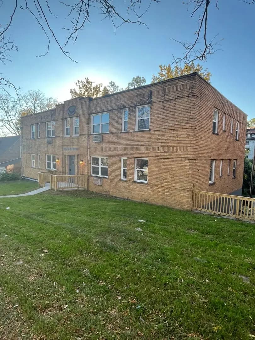 4060 Reading Rd - Apartment - 11