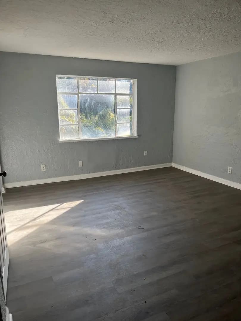 4060 Reading Rd - Apartment - 3