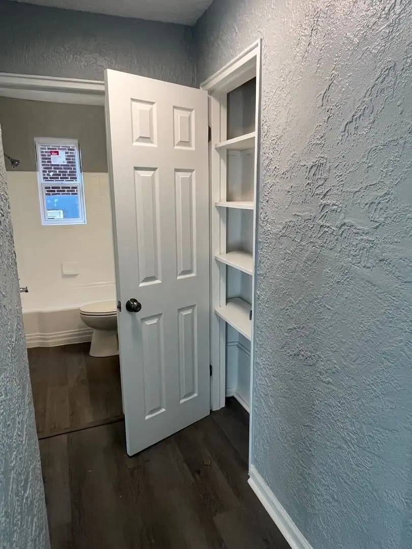 4060 Reading Rd - Apartment - 6