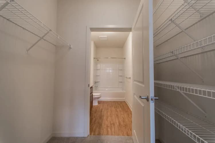 Cincinnati apartments for rent - image - VP3- 310-20.jpg