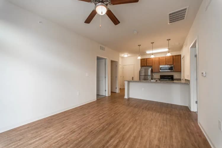 Cincinnati apartments for rent - image - VP3- 310-9.jpg