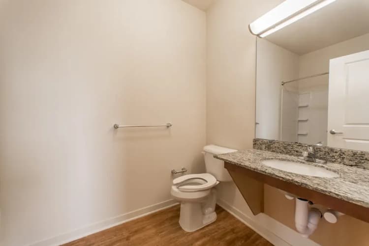 Cincinnati apartments for rent - image - VP3- 402-10.jpg