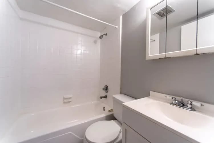 Cincinnati apartments for rent - image - Unit 1 Web-10.jpg