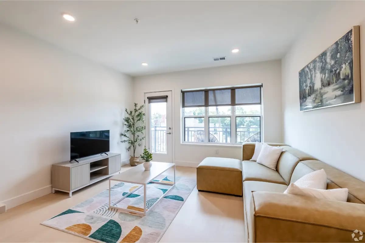 The Point - Apartment - 9