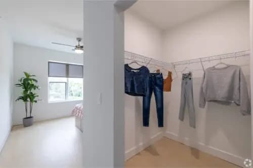 The Point - Apartment - 11
