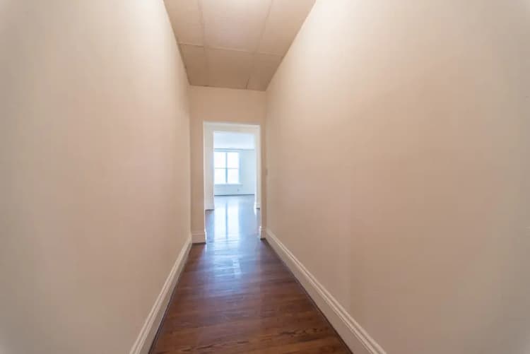 Cincinnati apartments for rent - image - 2508 Auburn- 28.jpg