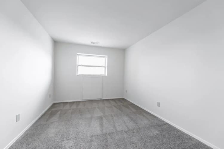 Cincinnati apartments for rent - image - 310 Oak- 605-10.jpg