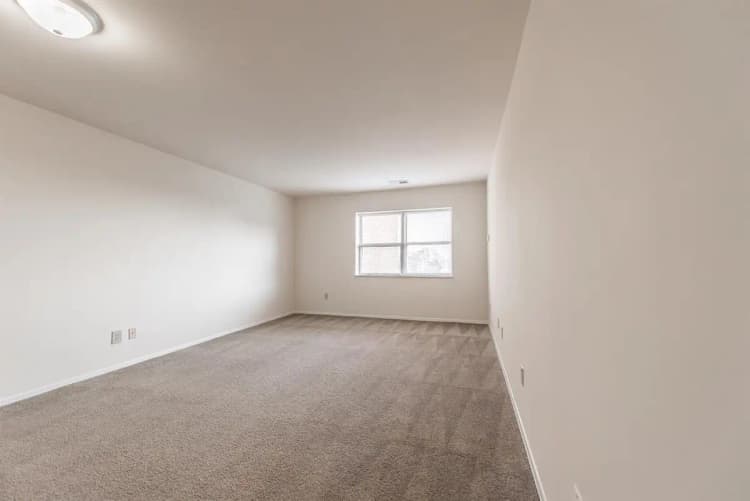 Cincinnati apartments for rent - image - 310 Oak- 605.jpg