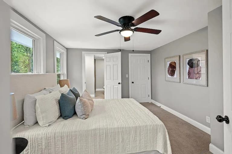 undefined apartments for rent - image - large (17).png