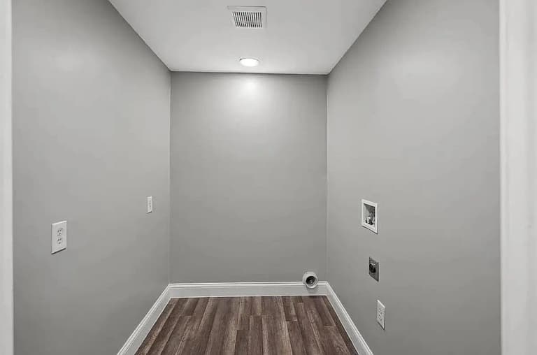 undefined apartments for rent - image - large (21).png