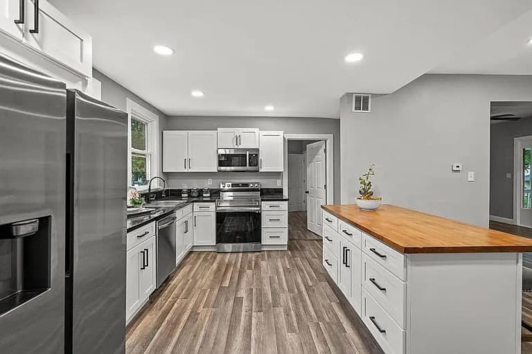 undefined apartments for rent - image - large (7).png
