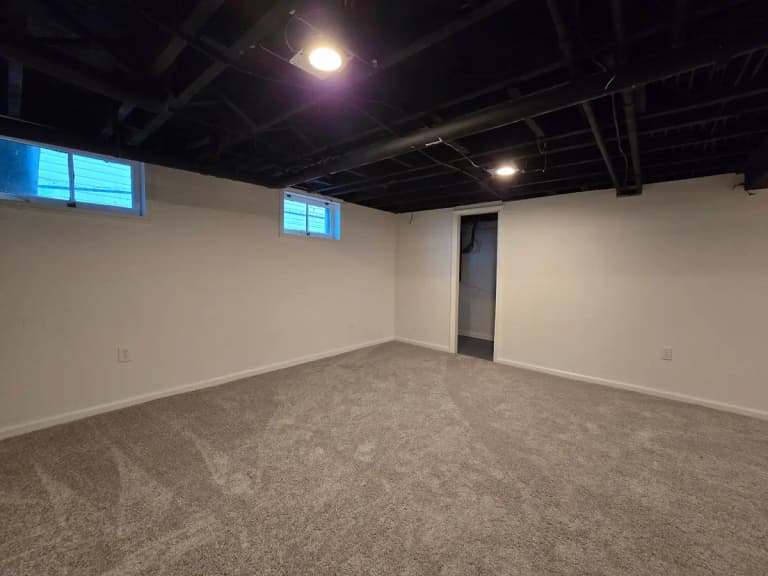 undefined apartments for rent - image - large (9).jpg