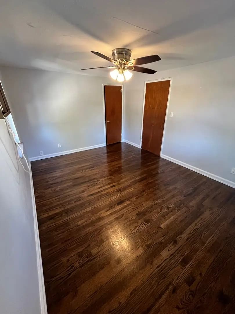 4326 Oakwood Ave - Apartment - 4