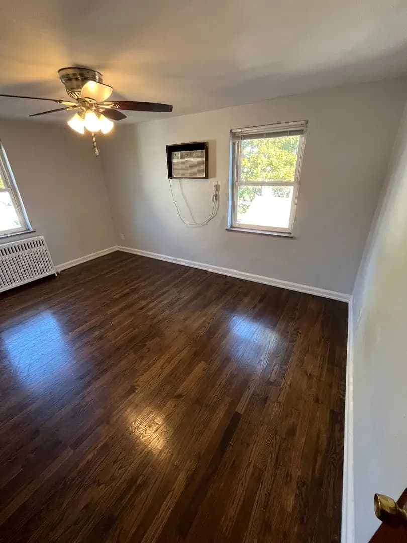 4326 Oakwood Ave - Apartment - 24