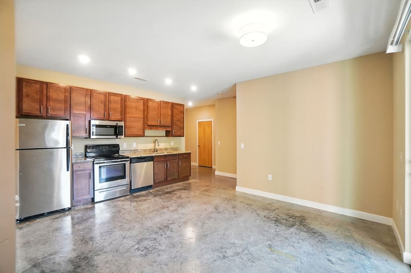New Windsor Flats - Apartment - 26