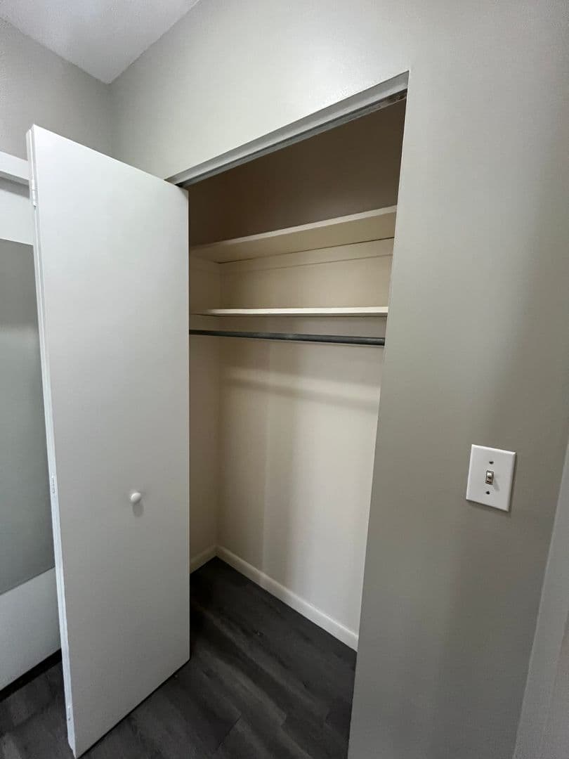 4801 Madison Rd - Apartment - 2