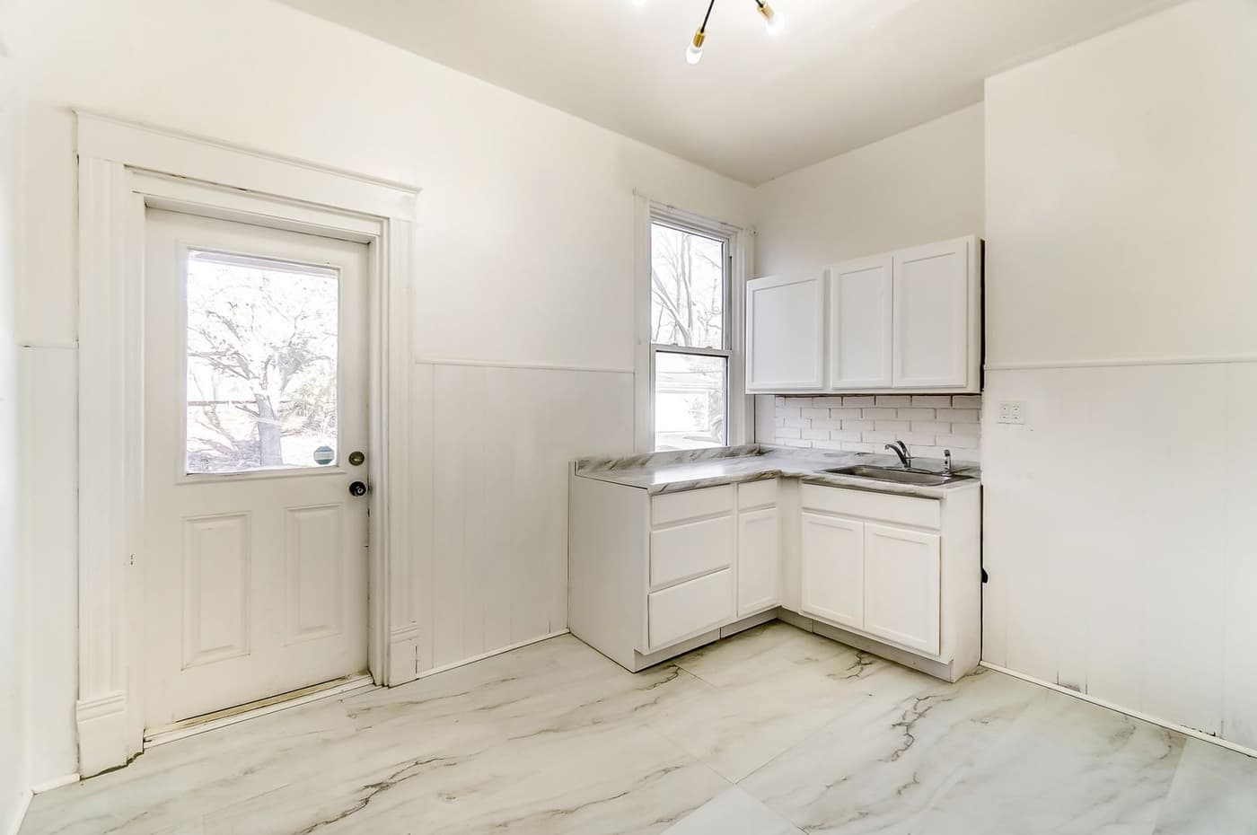 2854 Shaffer Ave - Apartment - 5