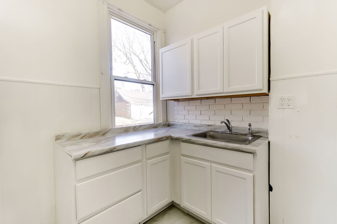 undefined apartments for rent - image - large (6).jpg
