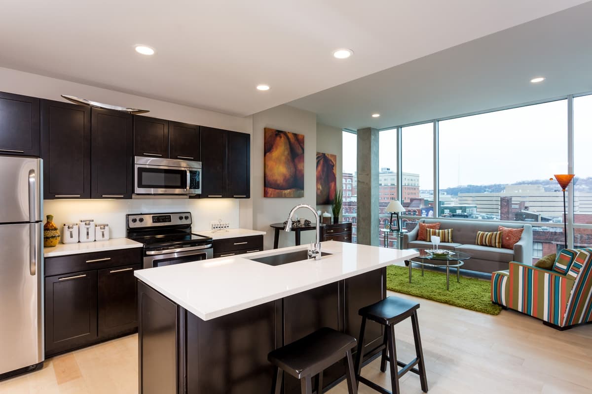 Seven at Broadway - Apartment - 10