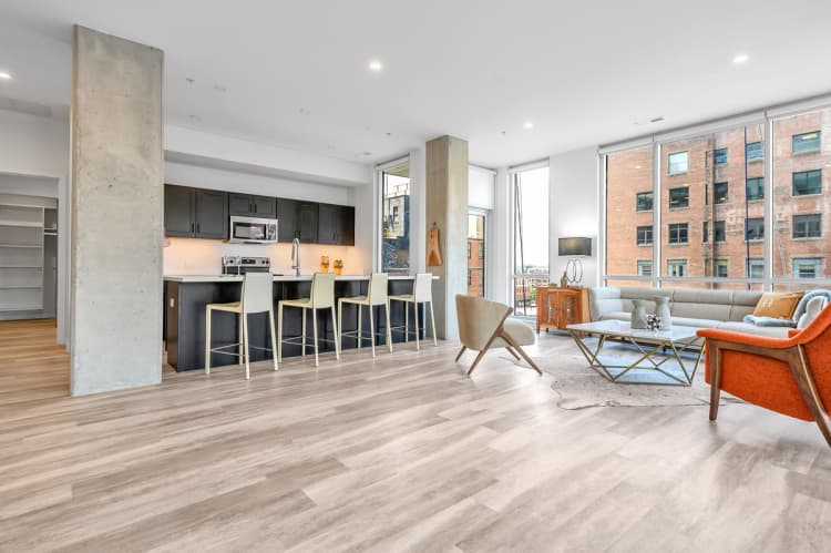 Cincinnati apartments for rent - image - The Blonde Apartments open layout and kitchen