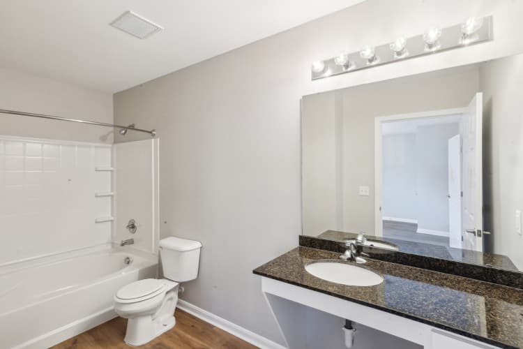 Cincinnati apartments for rent - image - 23-print-Sycamore Ln-021