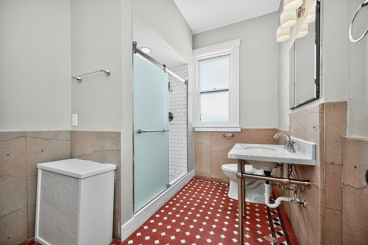 Clermont Condominiums - Apartment - 27