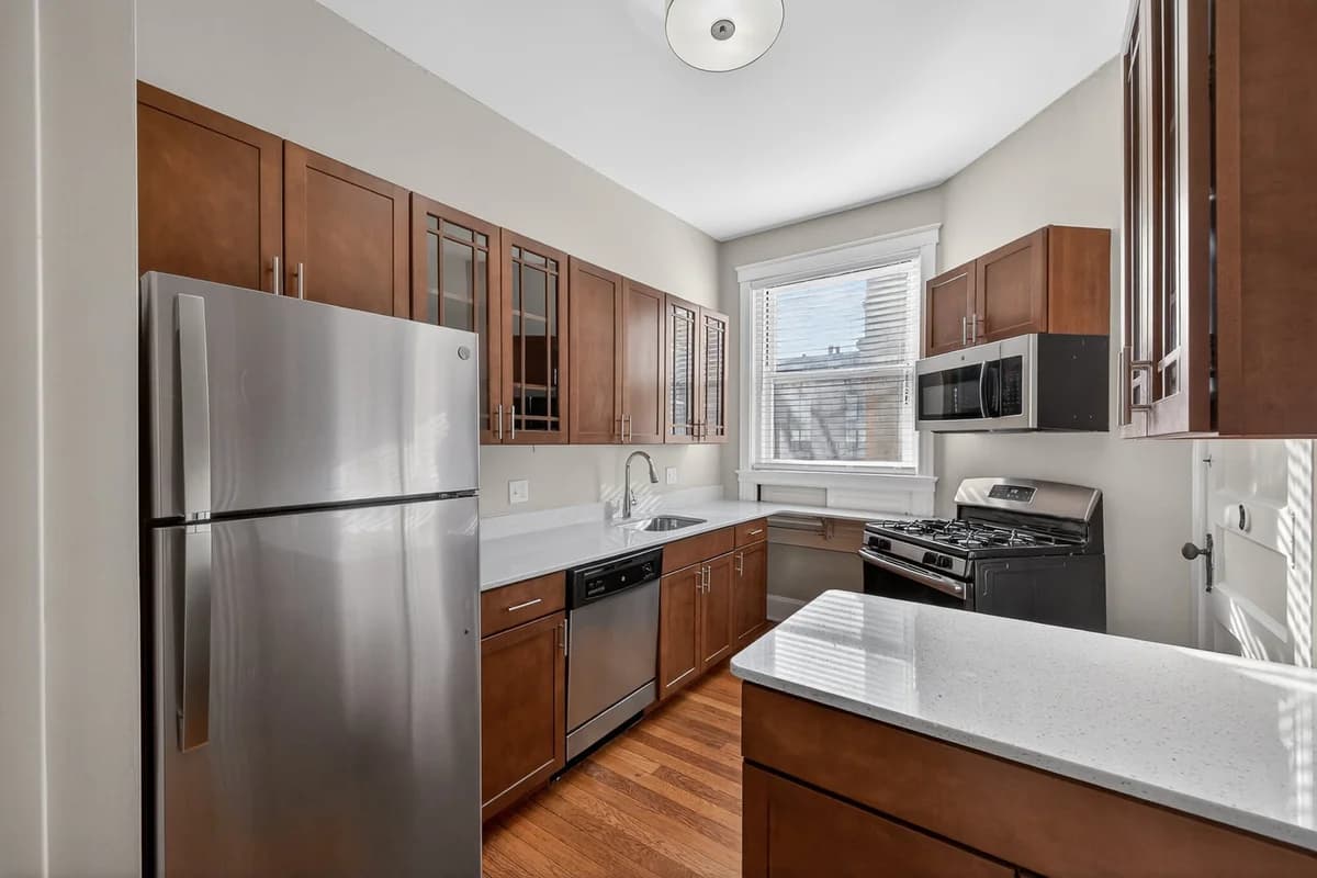 Cincinnati apartments for rent - image - Flat 101 Kitchen