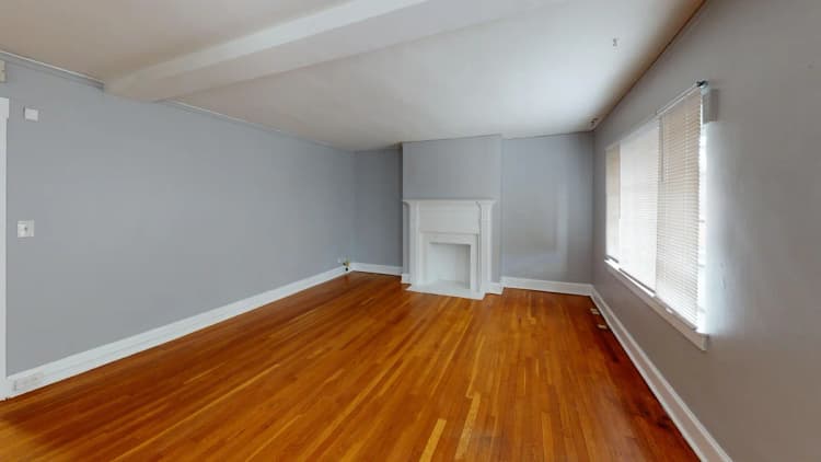 Cincinnati apartments for rent - image - Open Layout - Hardwood Flooring