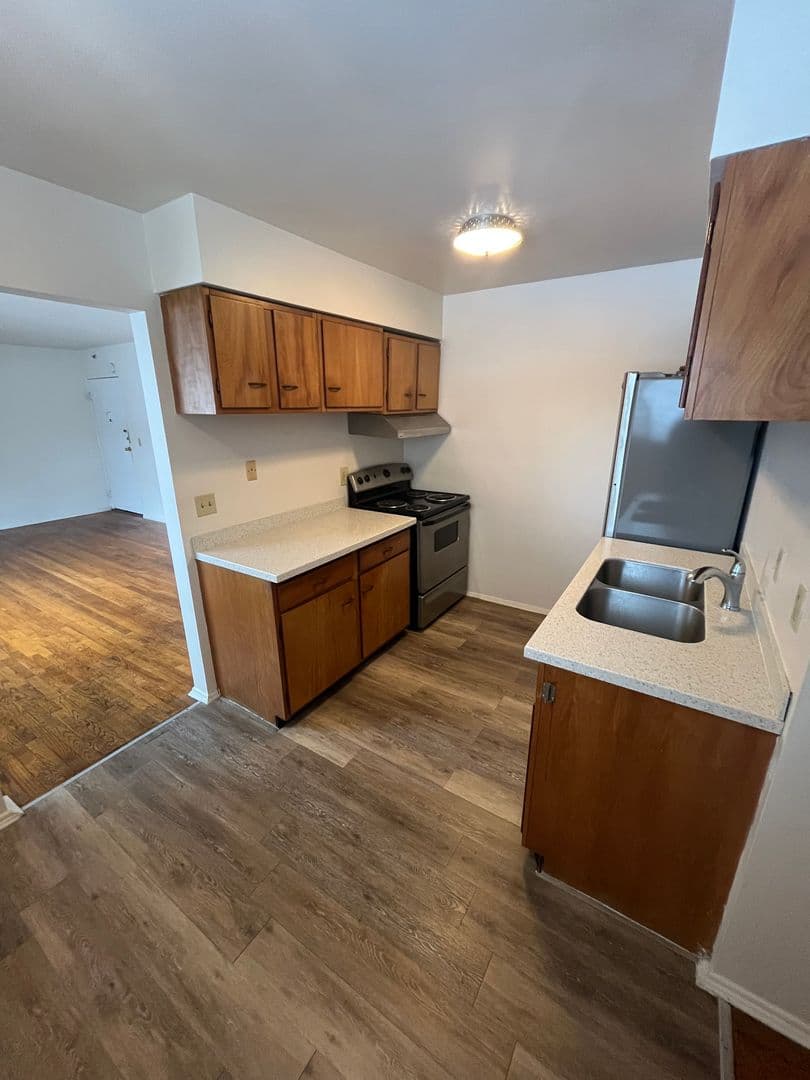 2812 Madison Road - Apartment - 14