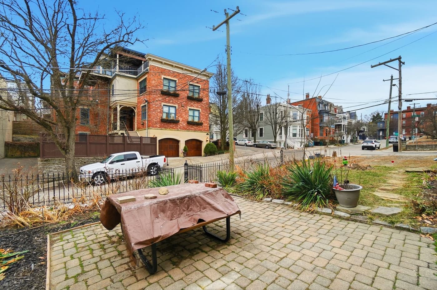 1220 Louden St - Apartment - 9