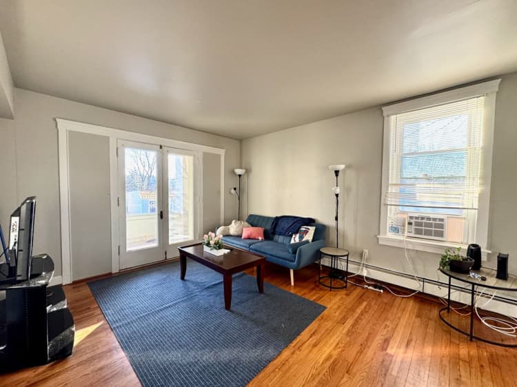 undefined apartments for rent - image - large (1).jpeg