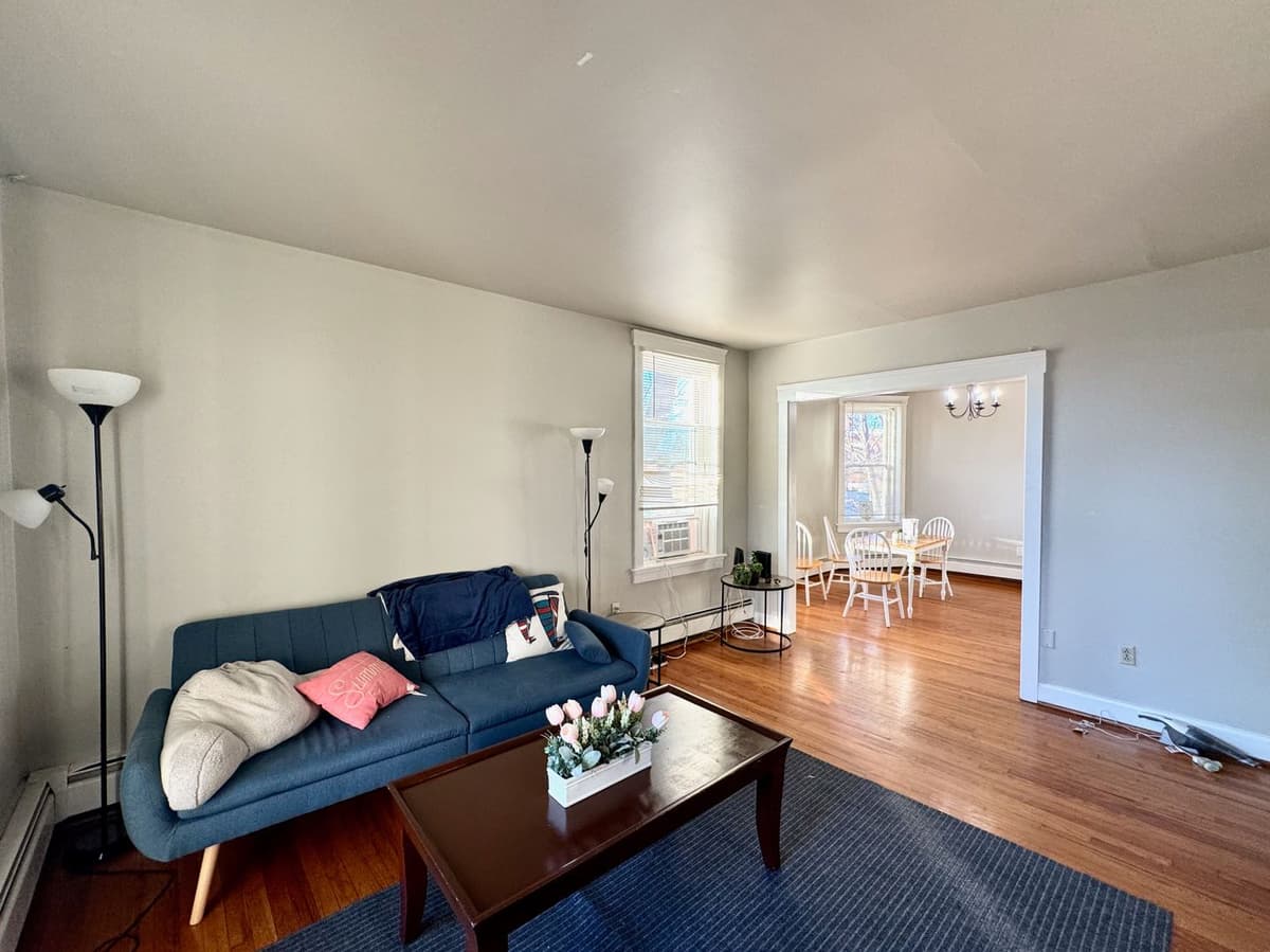 undefined apartments for rent - image - large (2).jpeg