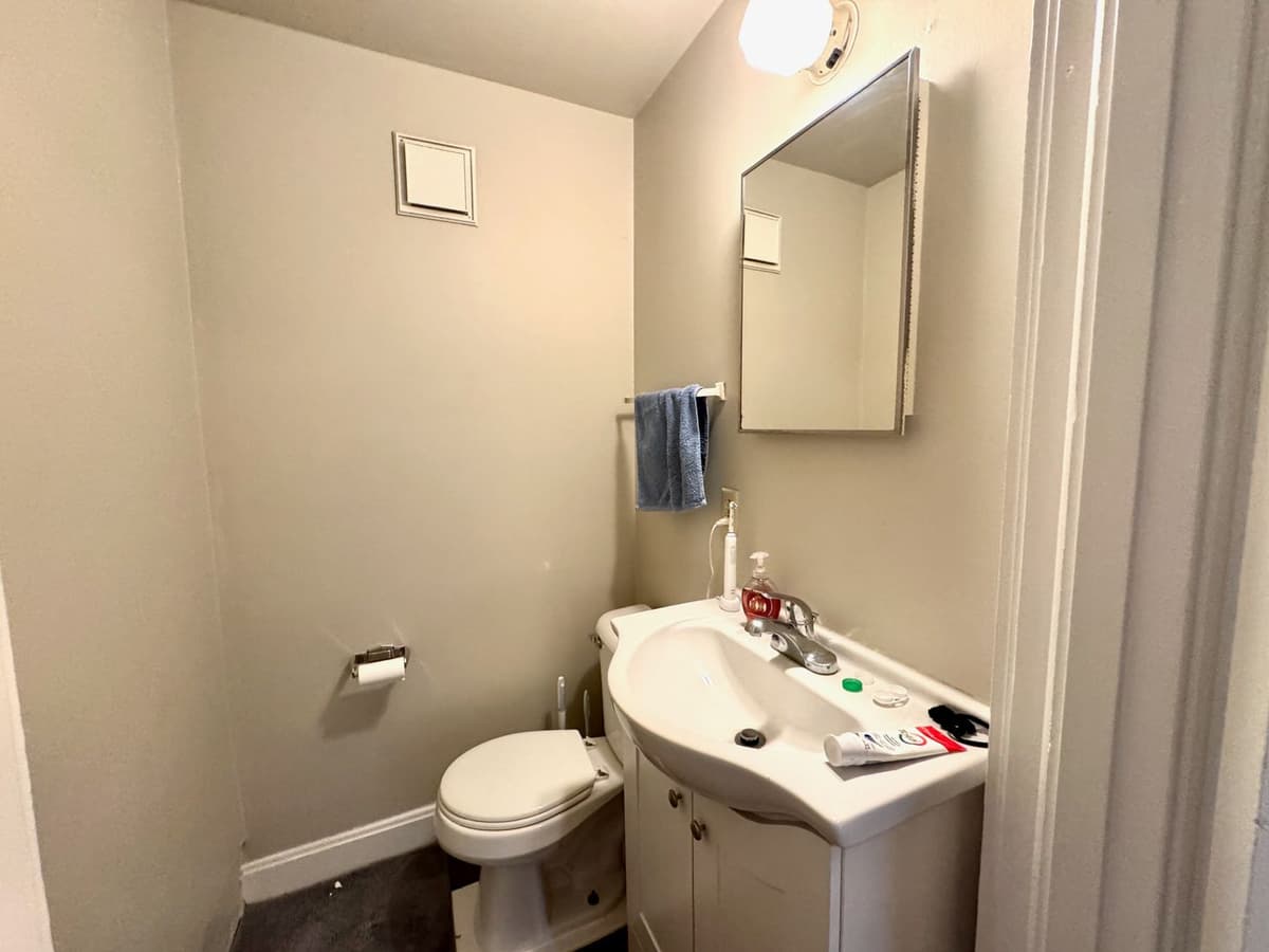 undefined apartments for rent - image - large (23).jpeg