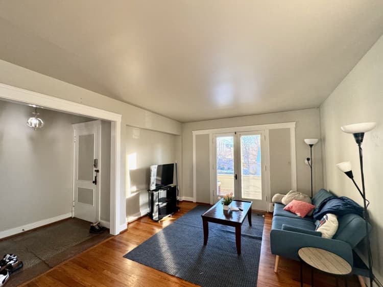undefined apartments for rent - image - large (4).jpeg