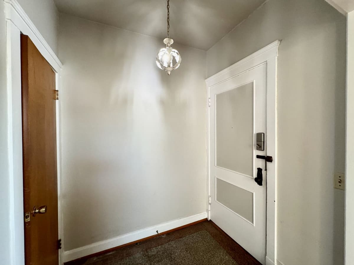 Nixon St. Apartments - Apartment - 30