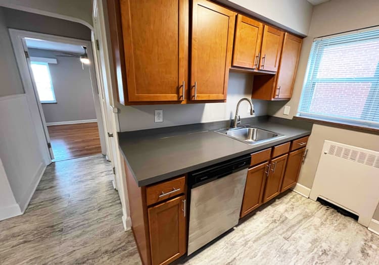 Cincinnati apartments for rent - image - large-711.jpg