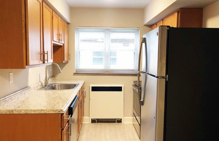 Cincinnati apartments for rent - image - large-716.jpg