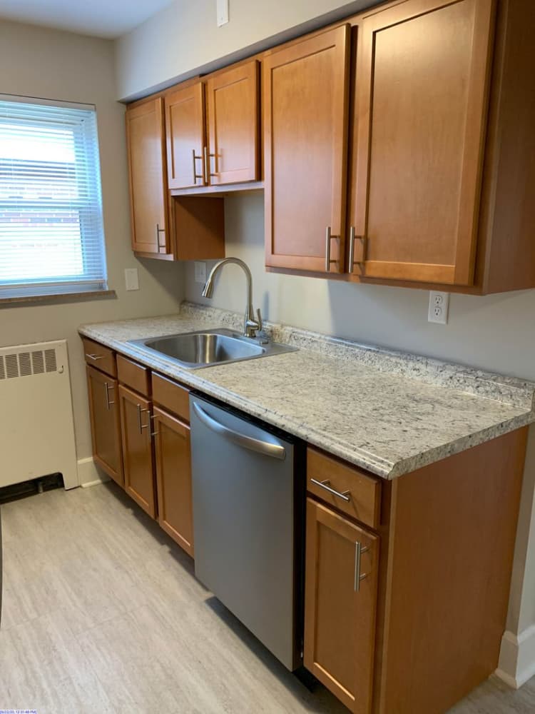 Cincinnati apartments for rent - image - large-746.jpg