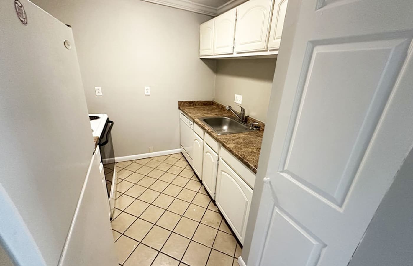 Cincinnati apartments for rent - image - large-1649.jpg