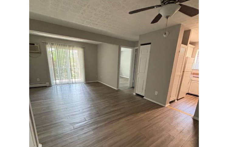 Cincinnati apartments for rent - image - large-2285.jpg