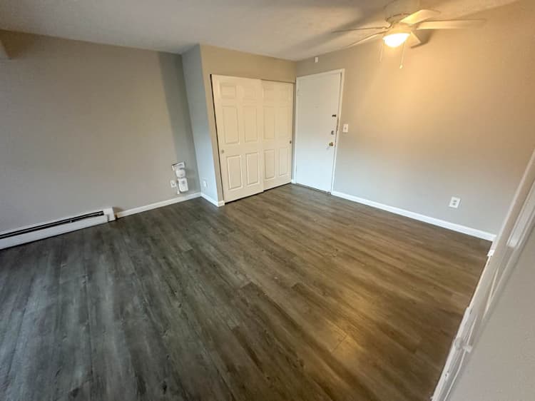 Cincinnati apartments for rent - image - large-2294.jpg