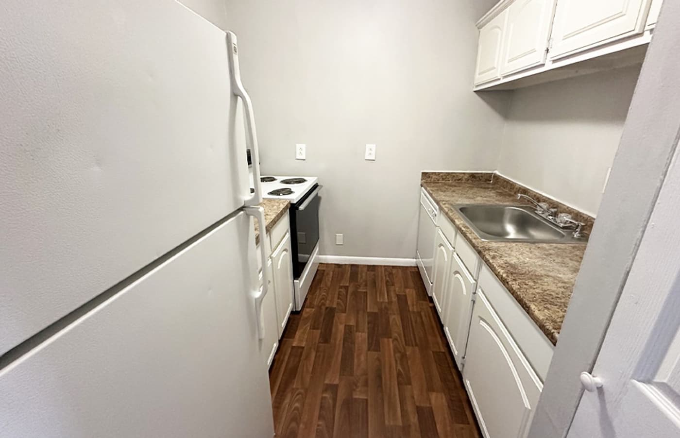 Cincinnati apartments for rent - image - large-2542.jpg