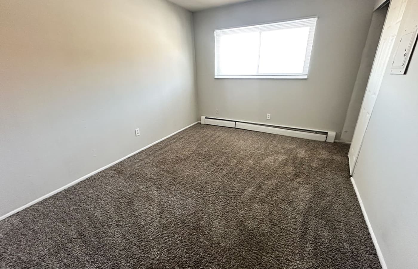 Cincinnati apartments for rent - image - large-2544.jpg