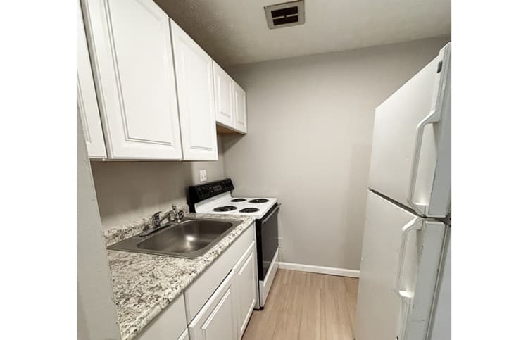 Cincinnati apartments for rent - image - large-2565.jpg
