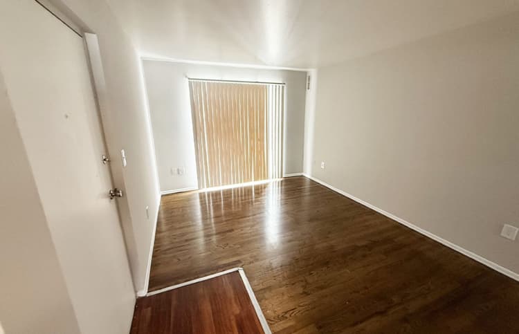 Cincinnati apartments for rent - image - large-2086.jpg