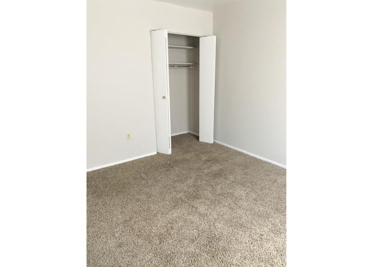 Cincinnati apartments for rent - image - large-2091.jpg